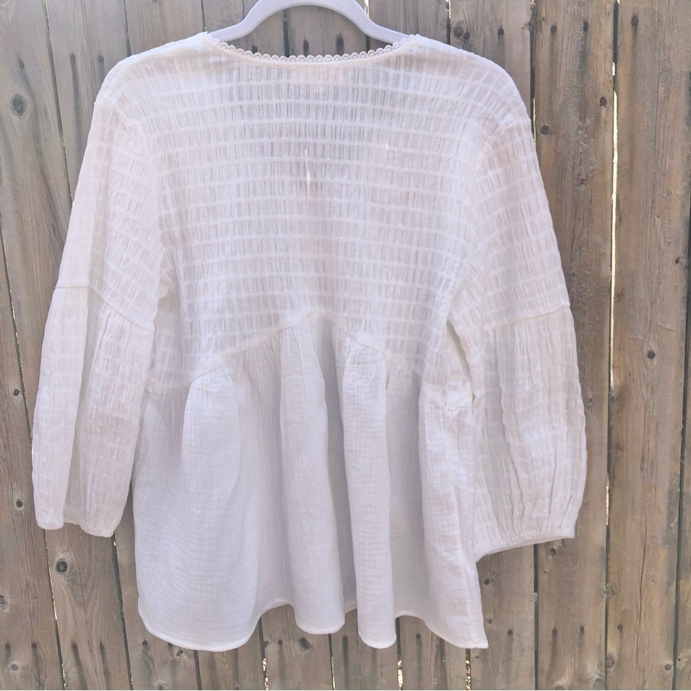 Solitaire white cotton baby doll style top smocked embroidered size L EUC - Picture 6 of 9